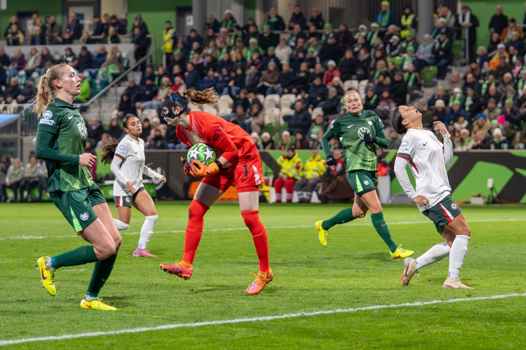 VfL Wolfsburg vs FC Chelsea - UEFA Womens Champions League (Germany) 2025/26