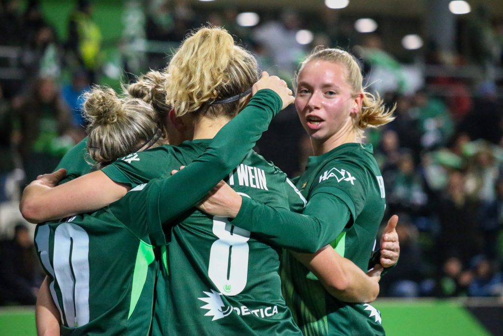 VfL Wolfsburg vs Hamburger SV - Google Pixel Frauen-Bundesliga (Germany) 2025/26
